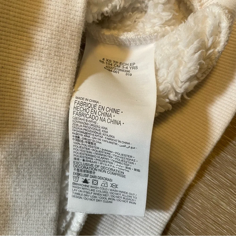 Levi's Hello‎ Kitty Sherpa Hoodie White Cozy Fleece Pullover Kids XS 4